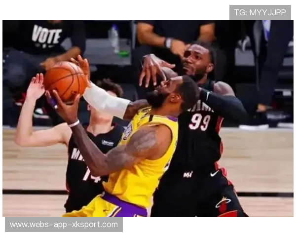 湖人130比120力克热火赛后数据全解析一图看懂比赛亮点细节 湖人130比120力克热火赛后数据全解析一图看懂比赛亮点细节