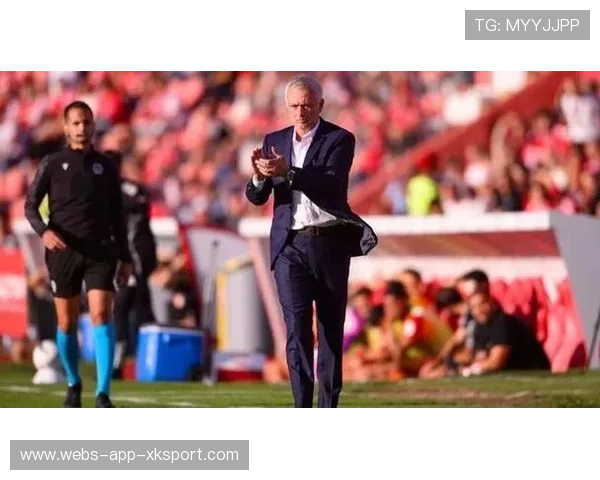 穆帅阴霾笼罩:四连败敲响警钟,本菲卡欧冠出局,未来之路何去何从? 穆帅阴霾笼罩:四连败敲响警钟,本菲卡欧冠出局,未来之路何去何从?