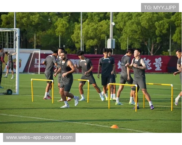 海港冲冠在即,全队备战迎接决战时刻 海港冲冠在即,全队备战迎接决战时刻