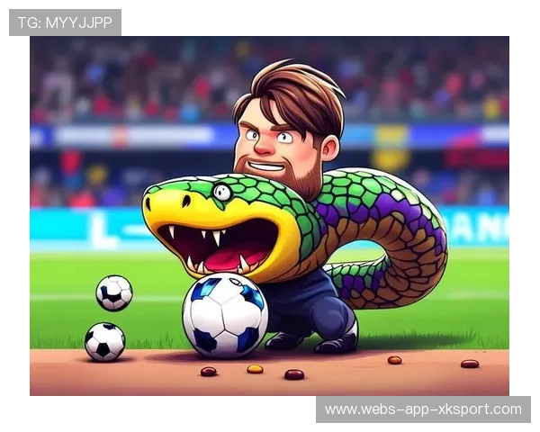 足球后卫失误送礼，对手笑纳大礼——一场失误背后的战术与心理博弈