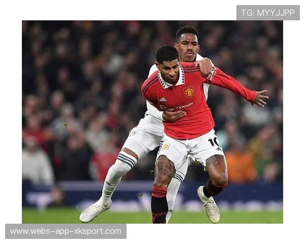 曼联拉什福德反击中高速推进得分