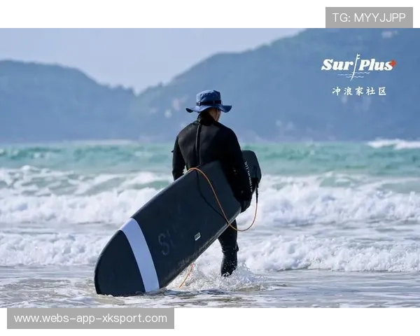 冲浪比赛浪太高选手吓到尖叫又赢了 冲浪比赛浪太高选手吓到尖叫又赢了